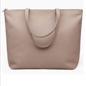 Cuyana Classic Leather Zipper Tote